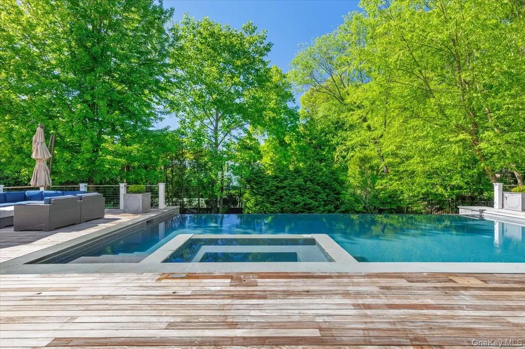 3 Split Tree Road Scarsdale NY 10583