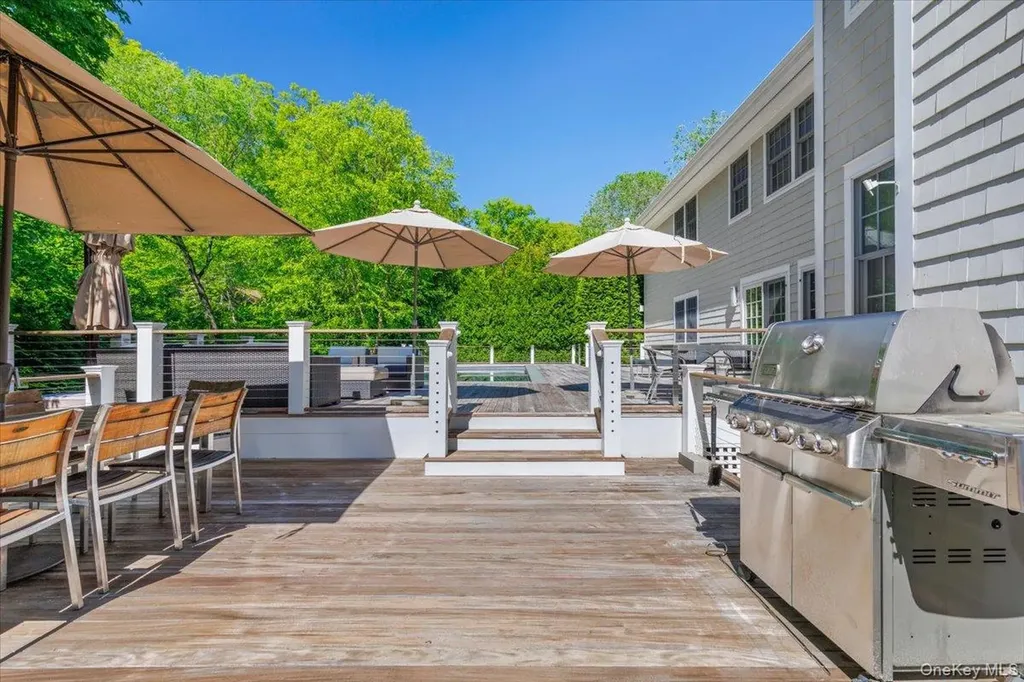 3 Split Tree Road Scarsdale NY 10583