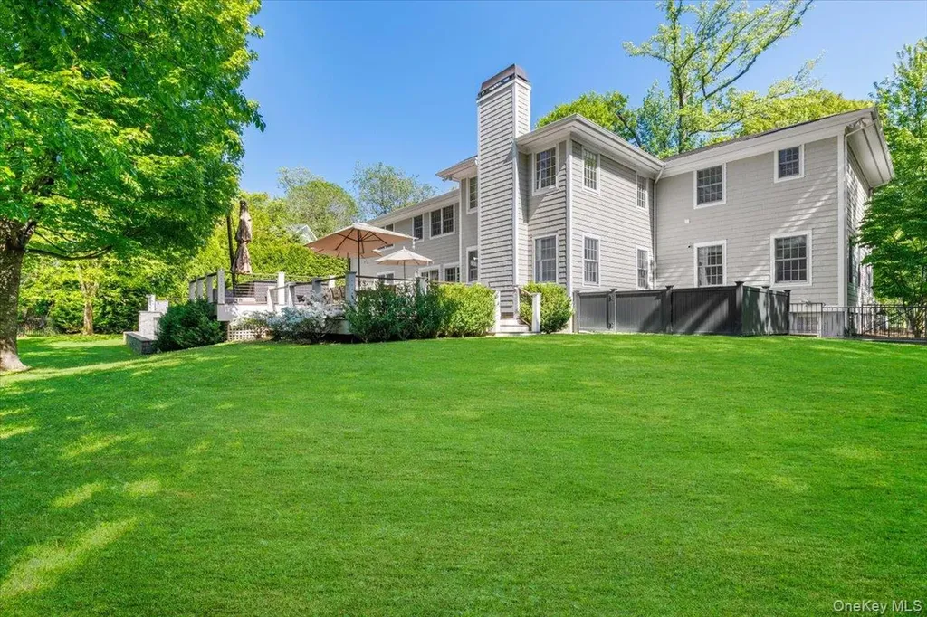 3 Split Tree Road Scarsdale NY 10583
