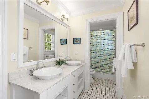 3 Split Tree Road Scarsdale NY 10583