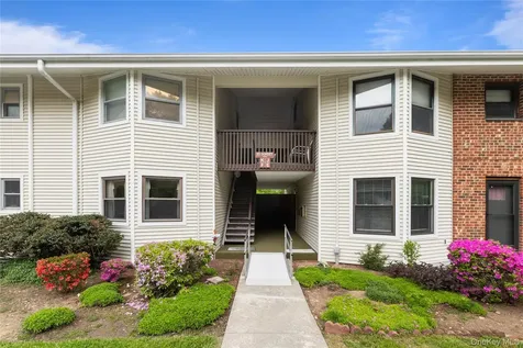 23 Dorset Court Yorktown Heights NY 10598