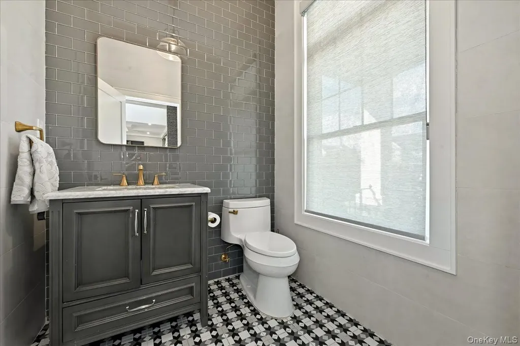2667 Wynsum Avenue Merrick NY 11566