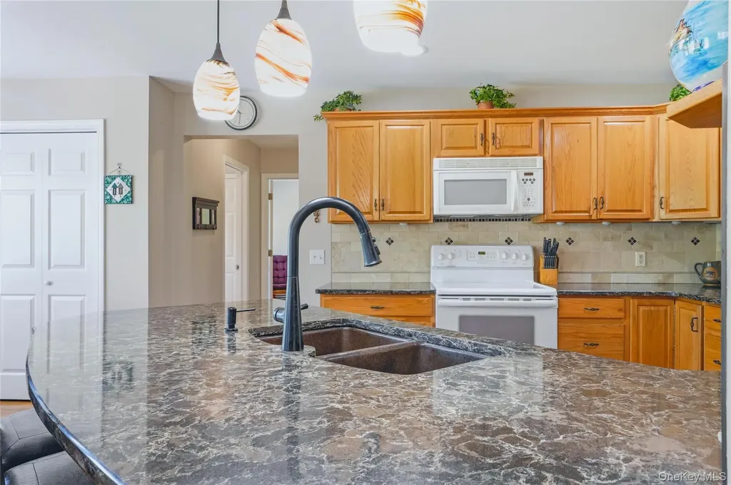 3 Jill Marie Circle Wallkill NY 12589