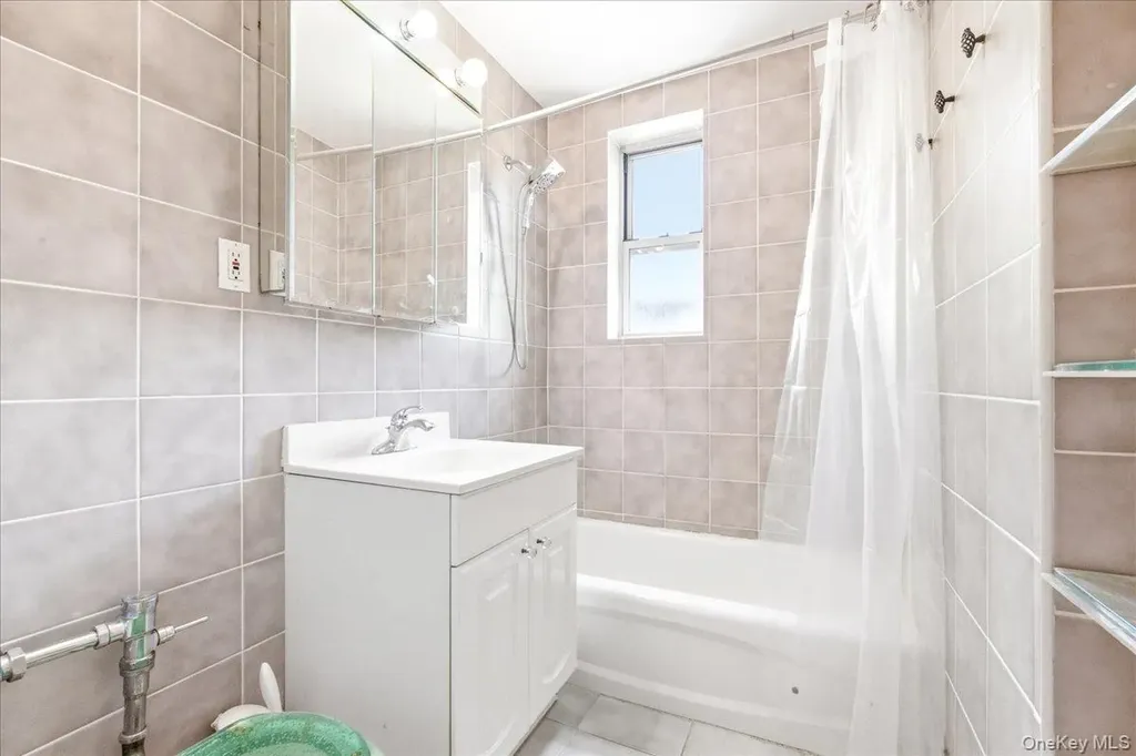 65-45 Yellowstone Boulevard Forest Hills NY 11375