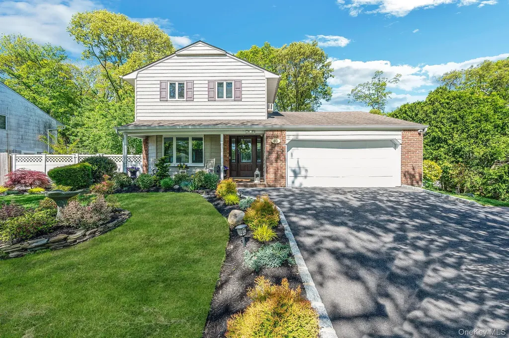 40 Boxwood Drive Kings Park NY 11754