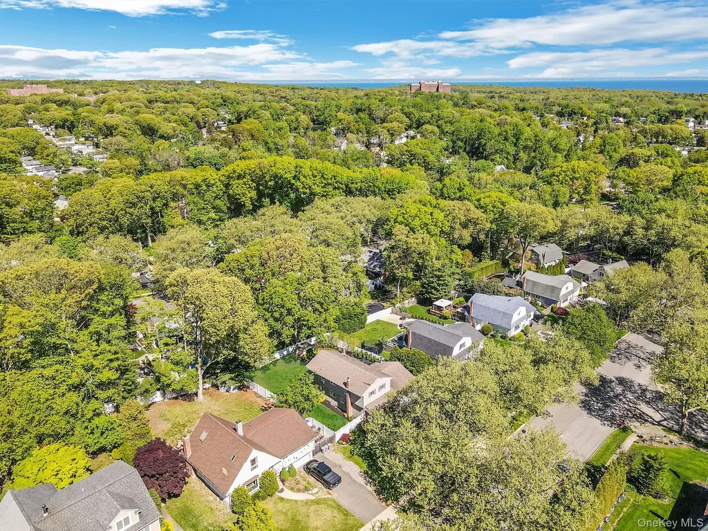 40 Boxwood Drive Kings Park NY 11754