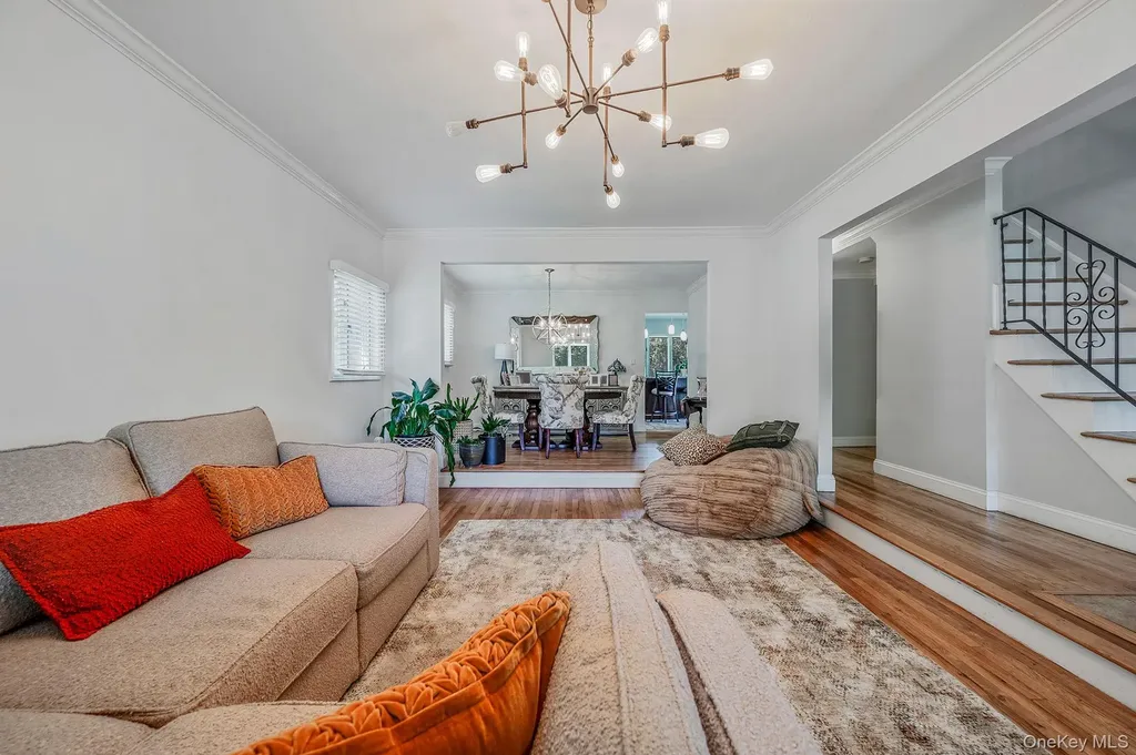 40 Boxwood Drive Kings Park NY 11754