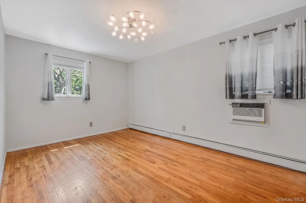 40 Boxwood Drive Kings Park NY 11754