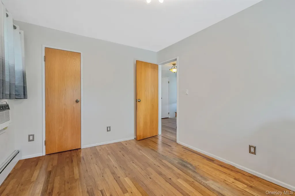 40 Boxwood Drive Kings Park NY 11754