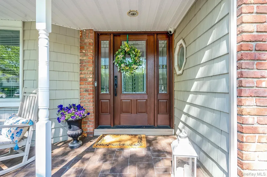 40 Boxwood Drive Kings Park NY 11754