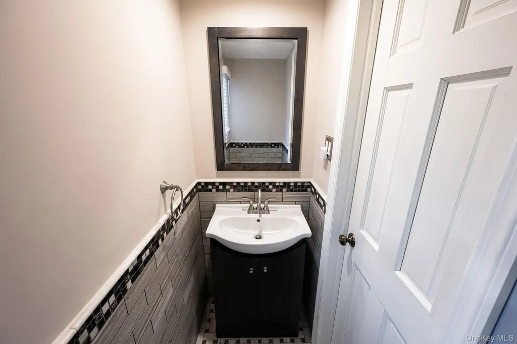 40 Boxwood Drive Kings Park NY 11754