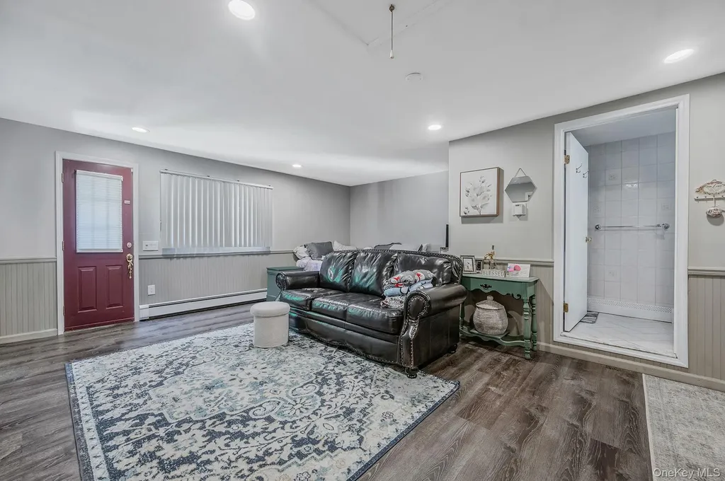 40 Boxwood Drive Kings Park NY 11754