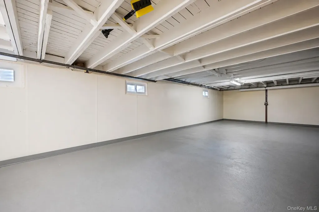 40 Boxwood Drive Kings Park NY 11754