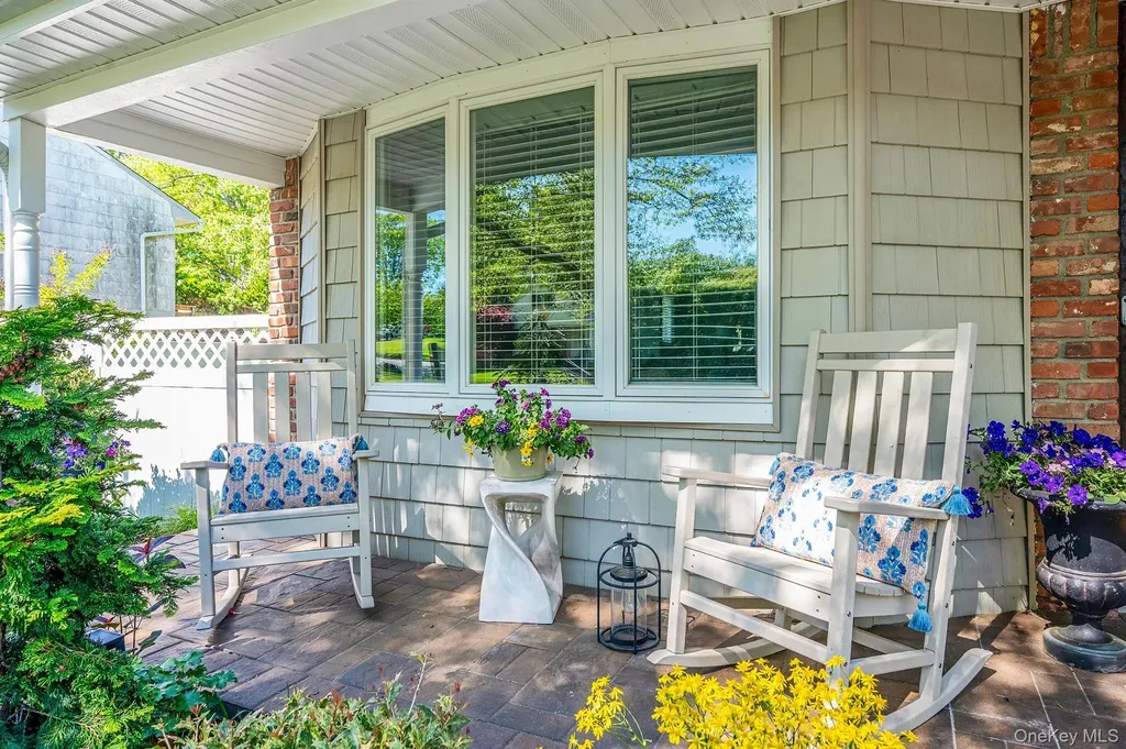 40 Boxwood Drive Kings Park NY 11754
