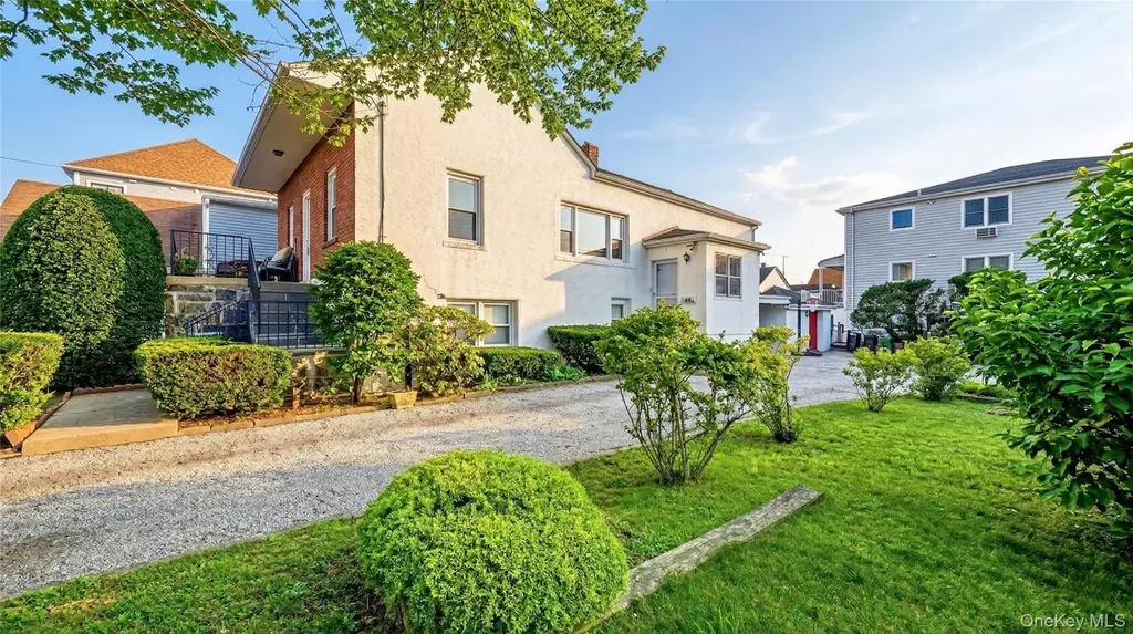 38-40 Ambrose Place Yonkers NY 10701
