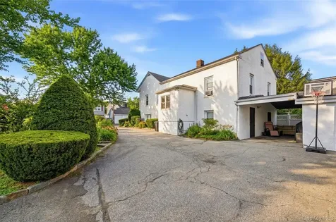 38-40 Ambrose Place Yonkers NY 10701
