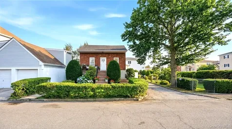 38-40 Ambrose Place Yonkers NY 10701