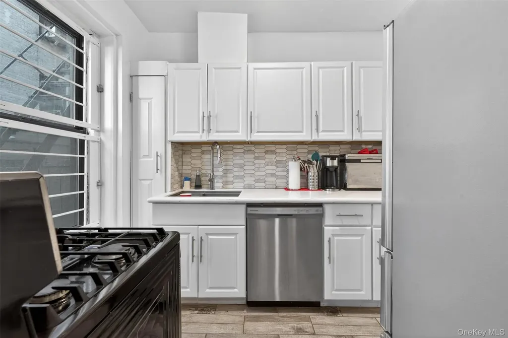 941 Jerome Avenue Bronx NY 10452
