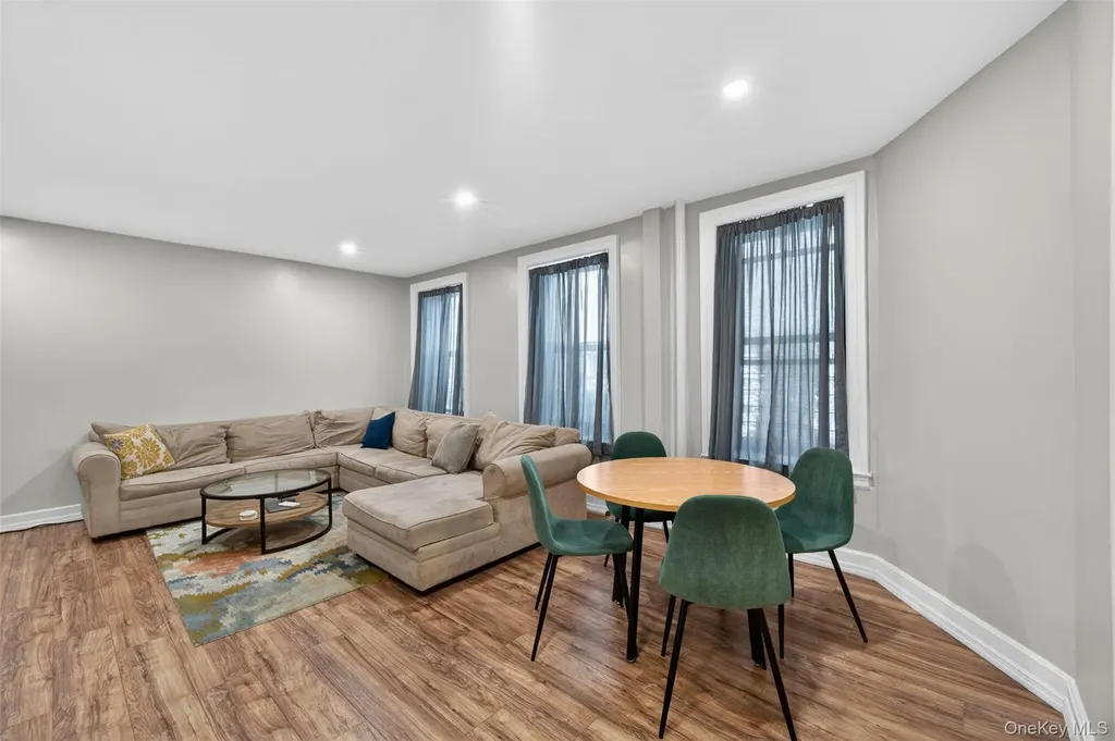 941 Jerome Avenue Bronx NY 10452
