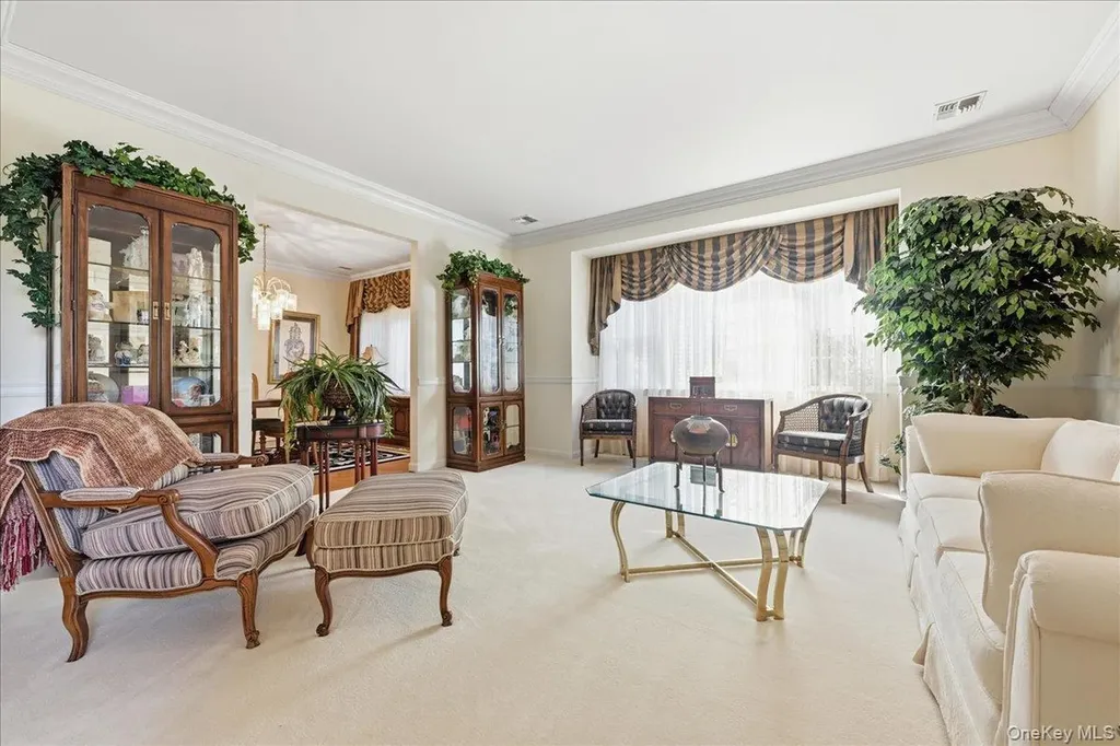 65 Redan Drive Smithtown NY 11787