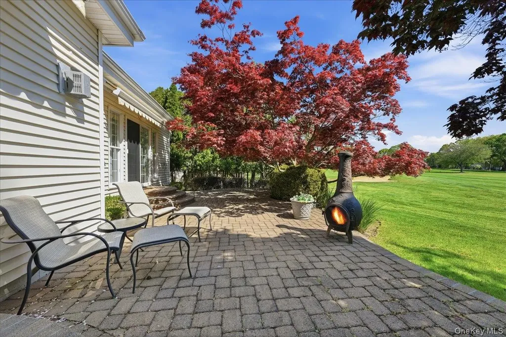 65 Redan Drive Smithtown NY 11787