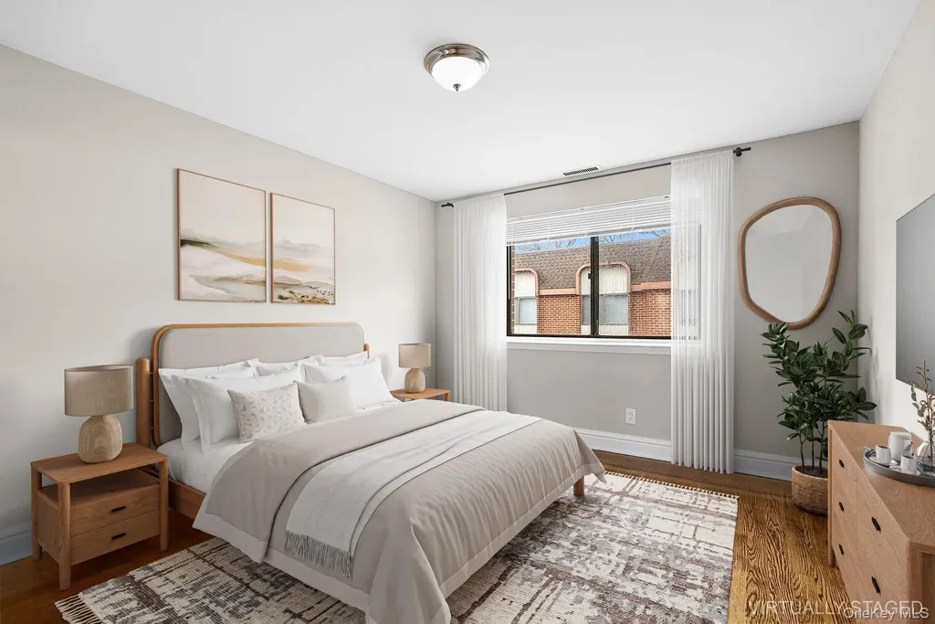 757 Chestnut Street Cedarhurst NY 11516