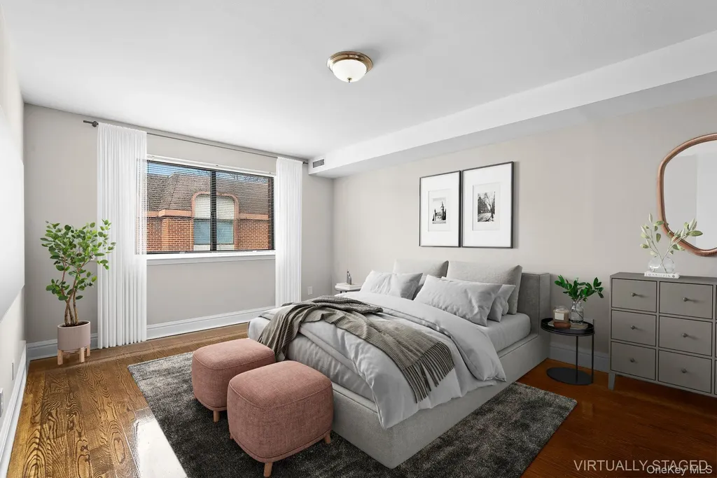 757 Chestnut Street Cedarhurst NY 11516