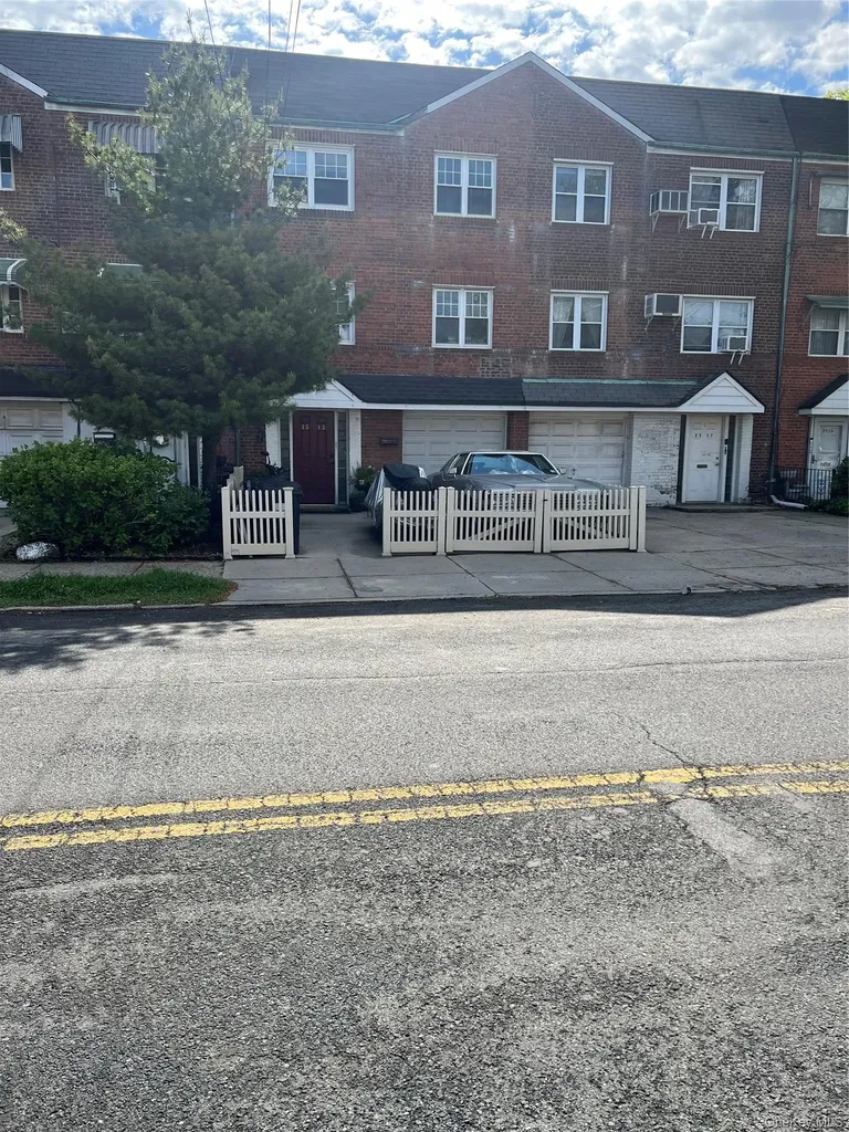 2515 150th Street Flushing NY 11354