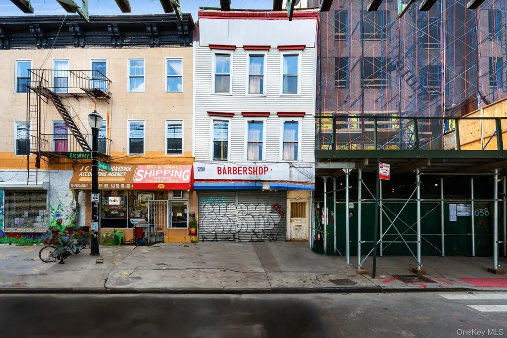 1040 Broadway Brooklyn NY 11221