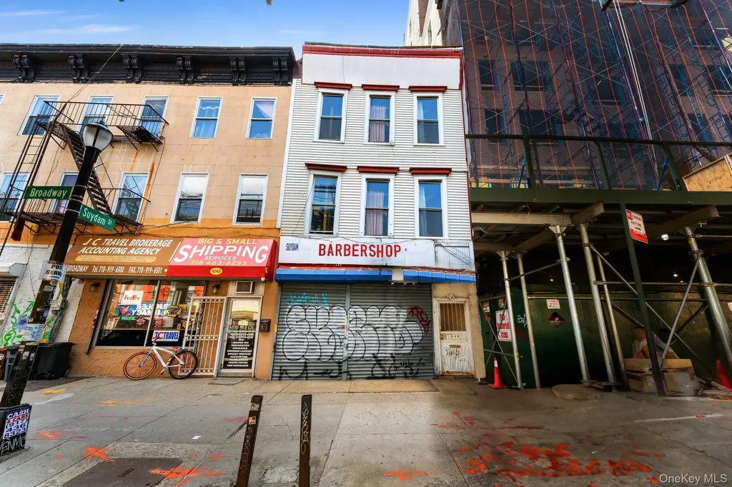 1040 Broadway Brooklyn NY 11221