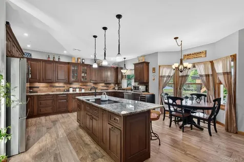 2 White Horse Road Middletown NY 10940