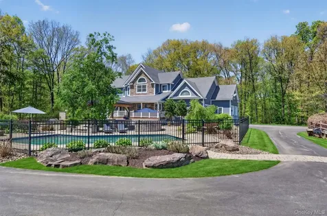2 White Horse Road Middletown NY 10940