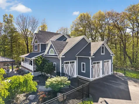 2 White Horse Road Middletown NY 10940