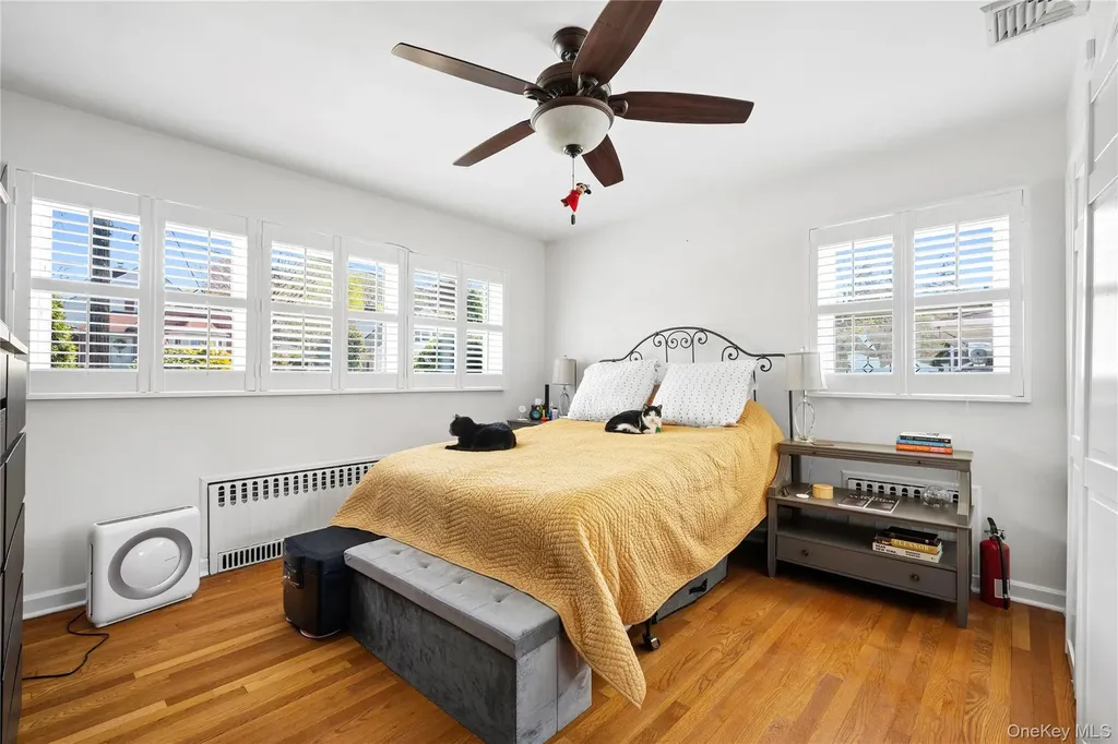 18 Devon Place Staten Island NY 10301
