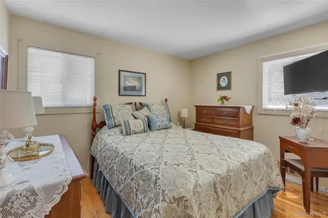 472 Bohemia Parkway Sayville NY 11782