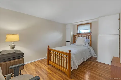 472 Bohemia Parkway Sayville NY 11782