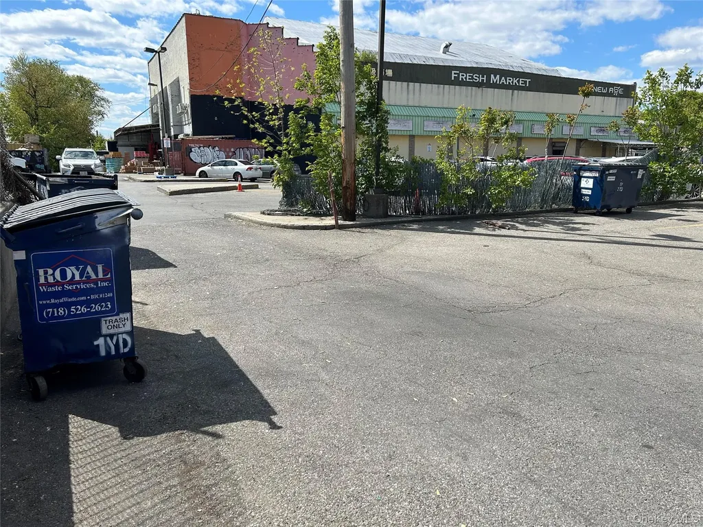 16024 Northern Boulevard Flushing NY 11358