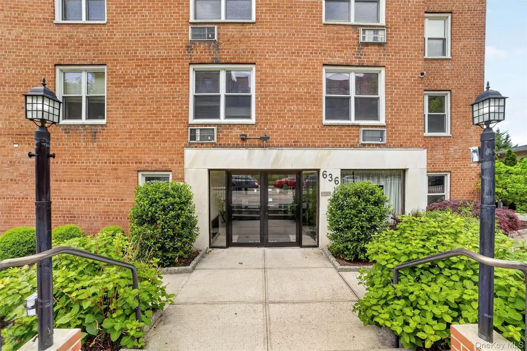 636 N Terrace Avenue Mount Vernon NY 10552