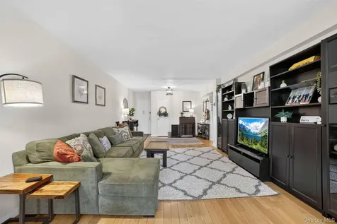 636 N Terrace Avenue Mount Vernon NY 10552