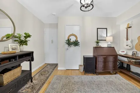 636 N Terrace Avenue Mount Vernon NY 10552