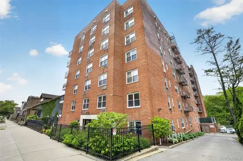 636 N Terrace Avenue Mount Vernon NY 10552