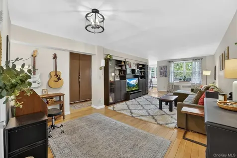636 N Terrace Avenue Mount Vernon NY 10552