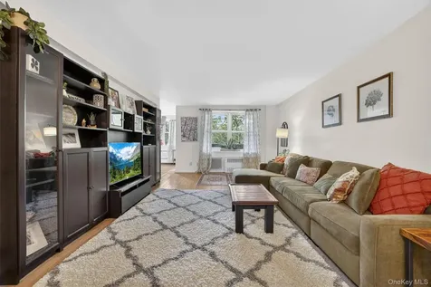 636 N Terrace Avenue Mount Vernon NY 10552