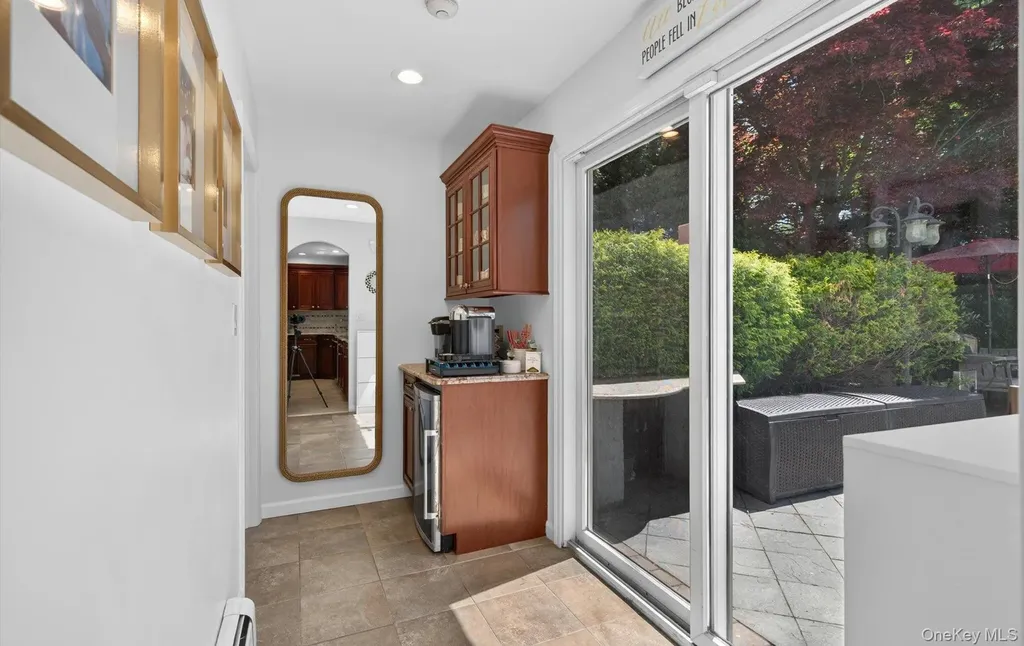 10 Wentworth Drive Dix Hills NY 11746