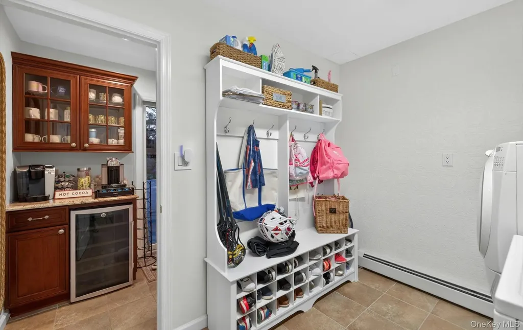 10 Wentworth Drive Dix Hills NY 11746