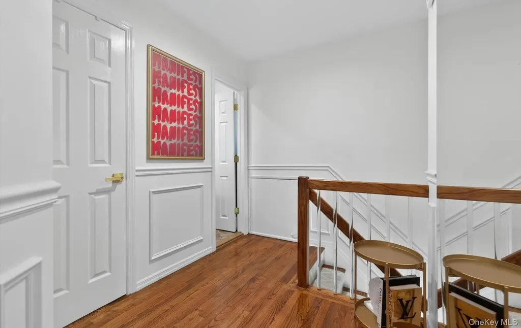 10 Wentworth Drive Dix Hills NY 11746