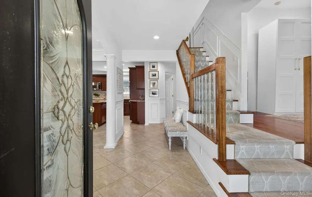 10 Wentworth Drive Dix Hills NY 11746