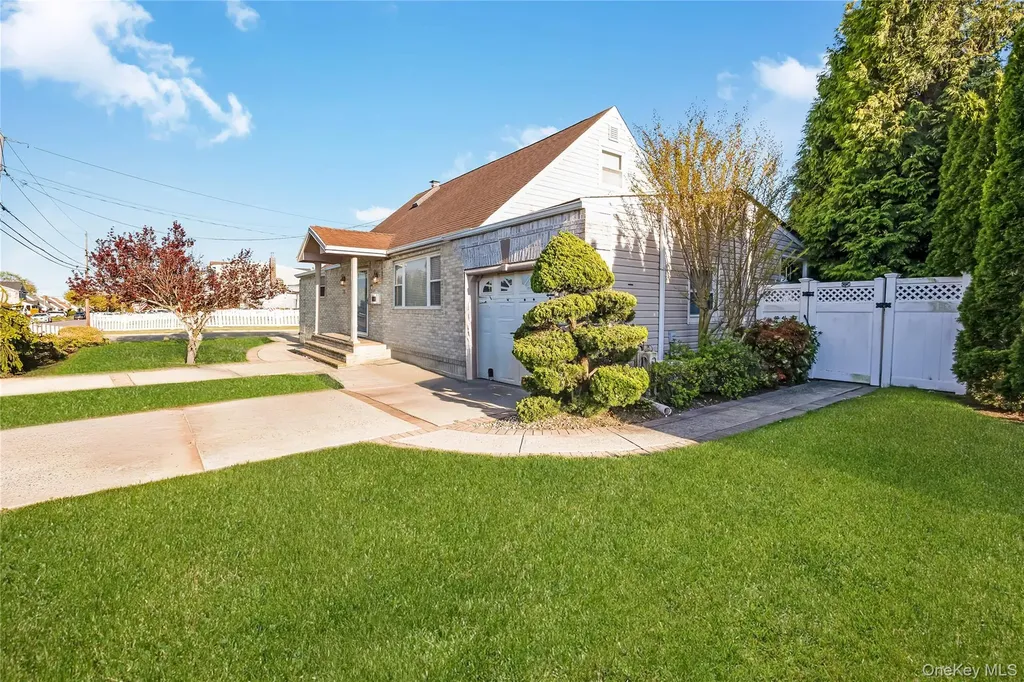 53 Lincoln Boulevard Bethpage NY 11714