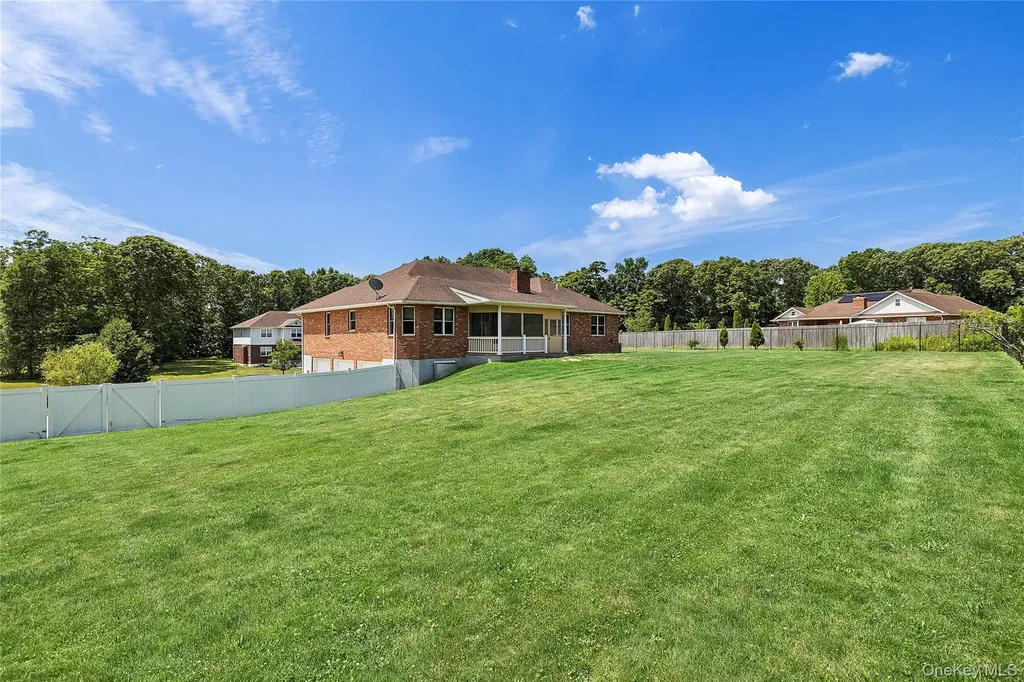52 Mastro Road Calverton NY 11933
