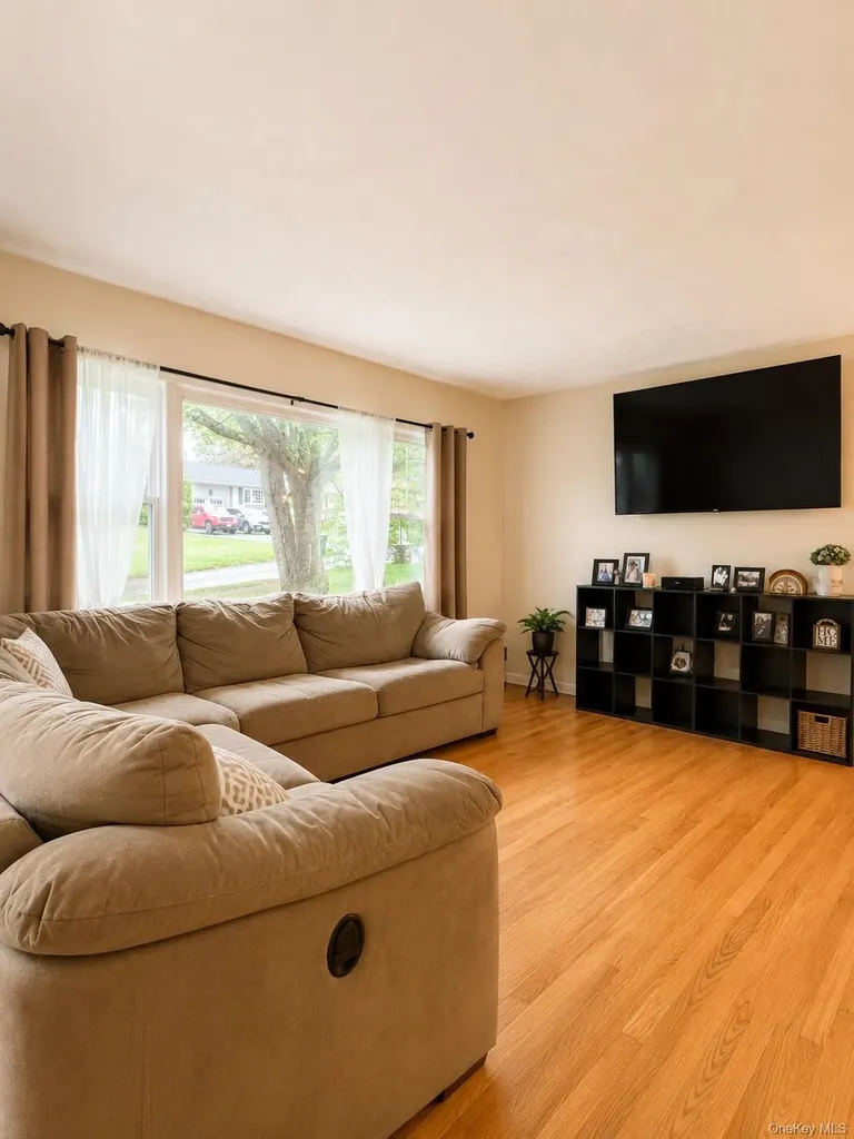 60 Mayer Drive Highland NY 12528